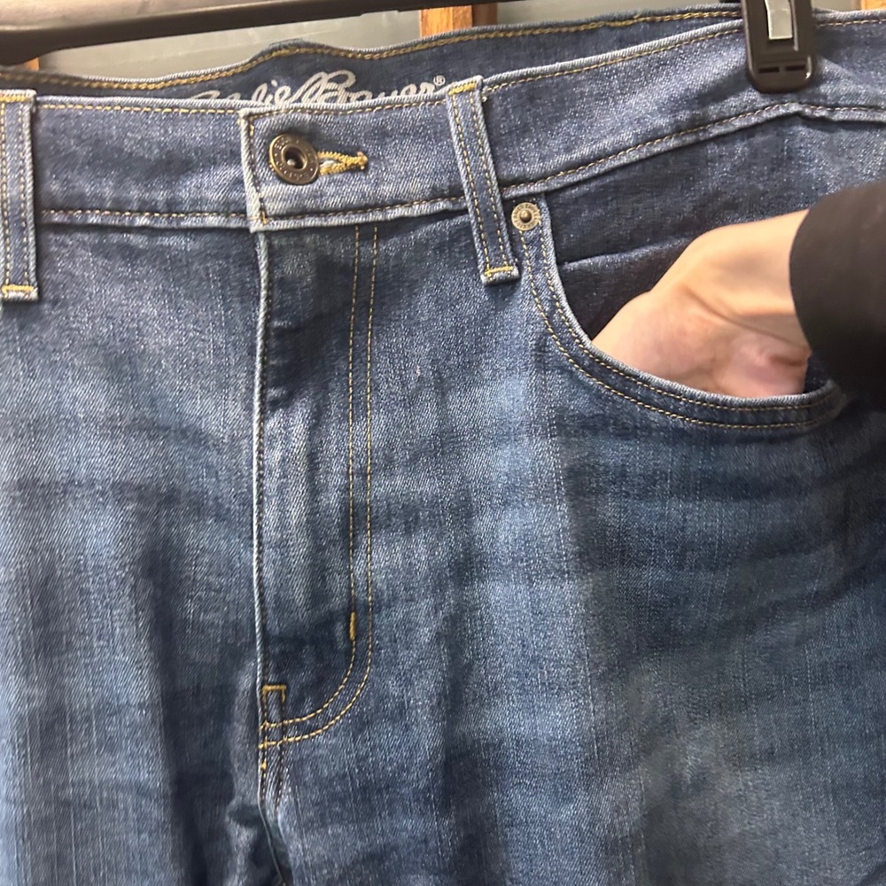 Eddie Bauer Straight Leg Jeans Mens 36x28 Blue Specially Dyed Stretch Denim - Picture 8 of 10